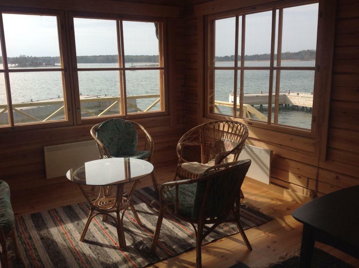 Guesthouse Enigheten Föglö Eksteriør billede